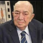 Melek Baykal Instagram - Sevgili Türker ağabeyimiz çook üzgünüm çok😢ve şu anda ne yapacağımı ne yazacağımı bilemez haldeyim😔… Haberi aldığımda inanamadım, inanmak istemedim. Bunca yıl birlikte çalıştık, beraber yollar aştık. Şu an tek hissettiğim tarifi olmayan bir acı. Yeri doldurulamaz babacan bir insandınız…İyi ki sizi tanıdım iyi ki birlikte çalışma şansını yakaladım.. Hakkınızı helal edin Türker abicim, emekleriniz unutulmaz. Biz sizi hiç ama hiç unutmayacağız. Her daim sevgi ve saygı ile hatırlayacağız. Nurlarda uyuyun. 🙏 Türker İnanoğlu #turkerinanoglu