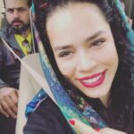 Melika Sharifinia Instagram - ا او کیست؟ به چه می‌اندیشد؟ ز چه روی این‌گونه سگرمه‌هایش را در هم نموده ؟!ا آیا این چهره‌ی اخمالود حاصل تعجب از دیدن قیافه‌ی آن جلویی‌ست؟ که اینگونه نزدیک به دوربین مبایل گشته و تا این حد شبیه نان تافتون افتاده و سرخوشانه، با انگشت به وی اشاره می‌کند؟!ا یا از خشم اینکه مورد عکس گرفتن واقع شده و هیچ از این اتفاق خوشش نمی‌آید ؟!ا حتی اگر تولدش باشد و مجبور بوده باشی به زووور از ایشان عکسی ثبت کنی برای این روز مبادا هر قدر ناجور هم که شده! بلی بلی او یک عکاس است عکاسی از عکس گریزان ! و مشکلش قطعا همین دومی‌ست هیچ ربطی هم به قیافه ی آن جلویی ندارد که خیلی قشنگ و ناز افتاده !! تافتون هم خودتی !!! 😶 ا تولدت مبارک باجذبه‌ترین پسرعمه ی دنیا ! هر کی با این عکس متوجه جذبه‌ی شما نشه واقعا آدم نامتوجهیه !! 😬 بمون براموووووووون ❤️ @ahmadreza_shojaei
