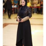 Melika Sharifinia Instagram - ا دیشب در جشن حافظ با جای خالیِ علی معلم 🌱 ا ا عکس‌ها سپهر فتاحی نازنین 🌹 @sepehrfattahi و مریم رضوی عزیزدل ♥️ @maryamrazavii ا ا hair & makeup ♥️ @shimer_beautysalon @leilamonfaredmakeupartist 🌹 @el_hair_art 🌹 ا #جشن_حافظ #ملیکا_شریفی_نیا #melikasharifinia #iranianactress