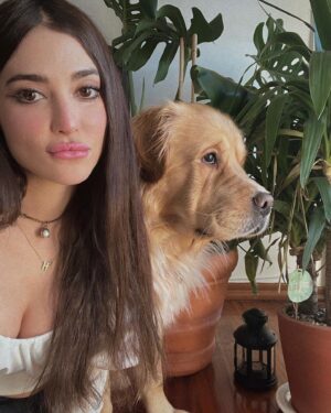 Melike İpek Yalova Instagram - My golden boi🧡🥹