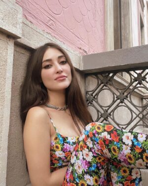 Melike İpek Yalova Instagram - Julieting gone bad. 
Yani literally.
😏💓