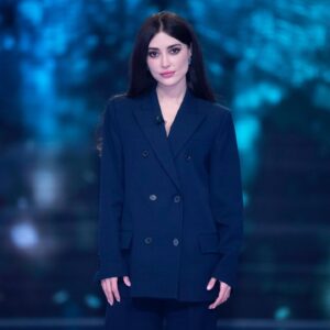 Melike İpek Yalova Instagram - Benvenuti a #Verissimo 😍 Iniziamo questa puntata con la dottoressa Mujgan di #TerraAmara… Melike İpek Yalova ✨