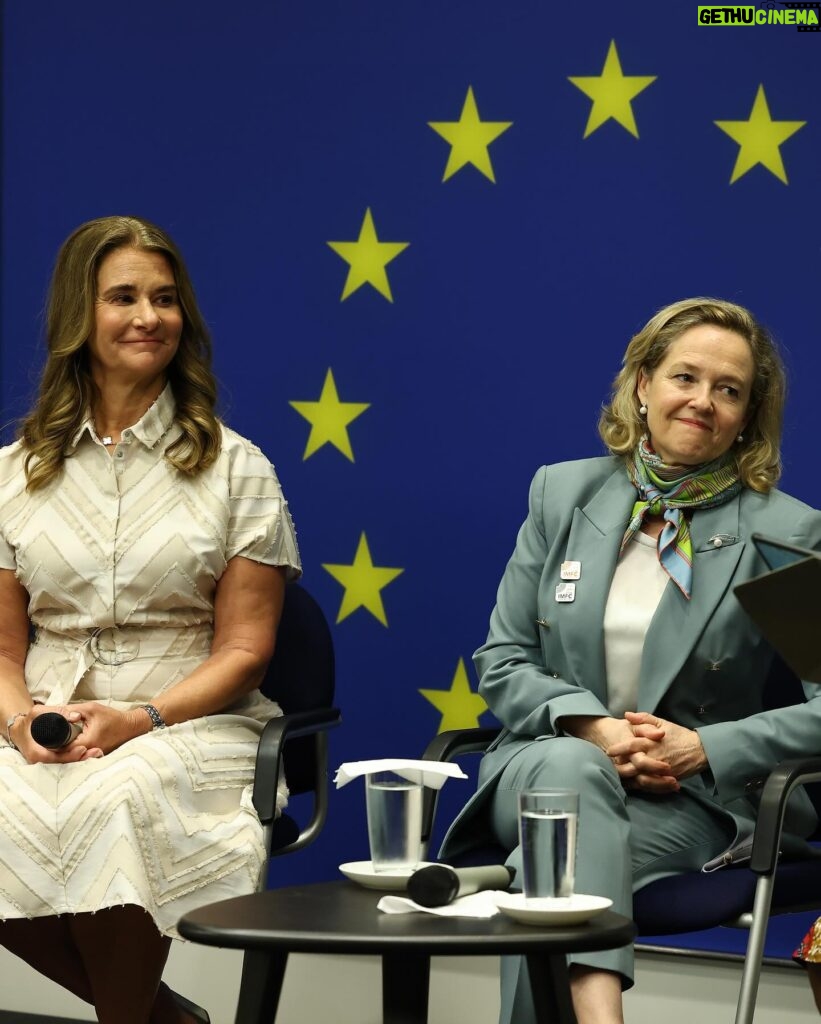 Melinda Gates Instagram - Every year, leaders from around the world gather at the @worldbank and @the_imf Spring Meetings in D.C. to align on efforts to reduce poverty and accelerate economic growth. And every year, I keep a close eye on how those efforts will benefit women—who are so often left behind when big policy decisions get made.     Here are a few outtakes from last week’s meetings, where I spoke about solutions that can help women entrepreneurs access the capital they need to pursue the opportunities they want. Learn more at the link in my bio.