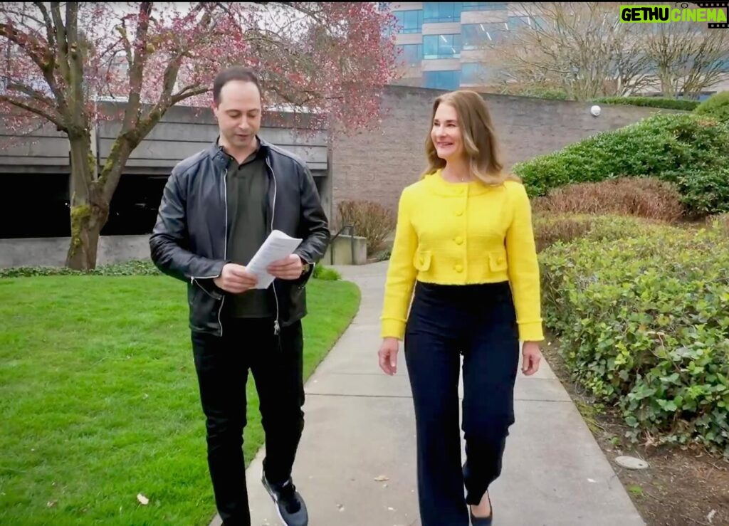 Melinda Gates Instagram - In an interview from earlier this spring, Brian Sozzi of @yahoofinance asked me about the core values that guide my work. My answer, which can be traced back to what my parents and teachers taught me as a kid, is that I believe we’re all here to lift up those around us. Ultimately, I want everyone—especially those who have been left behind or excluded—to have the resources and opportunities they need to live the life they want. Listen to our full conversation at the link in my bio.