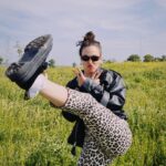 Melisa Şenolsun Instagram - Can i kick it? 🌾