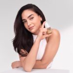 Melissa Barrera Instagram - #cliniquepartner #Ad Base de maquillaje digna de premio @clinique Even Better Clinical Serum Foundation #fragrancefree #nomakeupmakeup