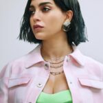 Melissa Barrera Instagram - Más de @numero_netherlands 🫶🏻