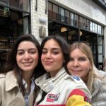 Melissa Barrera Instagram - 33 and rising 🙌🏻 what an unforgettable one. Gracias Dios, gracias universo, gracias a todos con los que tengo la fortuna de compartir momentos tan especiales que llevo tatuados en el corazón 🥹