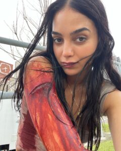 Melissa Barrera Instagram - Fake real fake