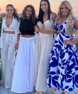 Melissa Gorga Instagram - Happy Birthday Dolo 🥂 Love you long time❣️ to making another year of memories together! Xox @dolorescatania  #rhonj