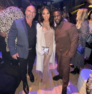 Melissa Gorga Instagram - Date night hits different these days🍸One thing about being in this business is the amazing people I get to meet. @kevinhart4real such a gentleman and so kind. I love when major stars keep their 2 feet on the ground. @netflix #liftmovie
