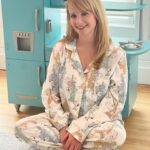 Melissa Rauch Instagram - The Oscar's Kids PJ Party is still in action at @bedheadpajamas through July 17th! 20% of sales from the Oscar's Kids Collection will be donated to @oscarskidsamerica When I was on #thebigbangtheory and got to do scenes in my PJs they most often were Bed Head Pajamas - I fell in love with them then and now I am even deeper in love with them knowing all the good they are doing for pediatric cancer research. 💗