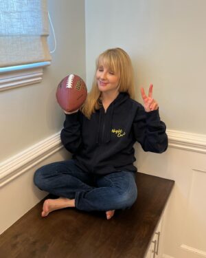 Melissa Rauch Instagram - Guess what? If you missed the premiere of #NIGHTCOURT or want to join us again, you can catch up before Tuesday’s new episode. @nbc is re-airing our first TWO episodes right after the NFL playoff game TONIGHT! Would love for you to come check out TEAM #NIGHTCOURT *That’s the full extent of my sports references. Also, because I’m awesome at social media, here are all the effortless options of me posing so very very naturally with a football. Pro tip: That is totally the proper way to hold a football. 💙