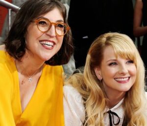 Melissa Rauch Instagram - It’s not that I can’t stop/won’t stop...I can technically stop, but making a conscious decision not to at this moment...MORE MEMORIES HOLLAAAAAAA!!!