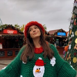 Meltem Akçöl Instagram - benim yeni yıl heyecanı başladı yine erkenden!🎄🎊☃️🍩🧚🏻‍♀️💫