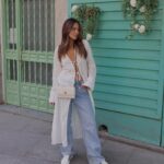 Melyssa Pinto Instagram – Os doy una idea de look muy comfy para estos días, con accesorios y zapatillas de @kurtgeiger #KurtGeiger 💗 *publi