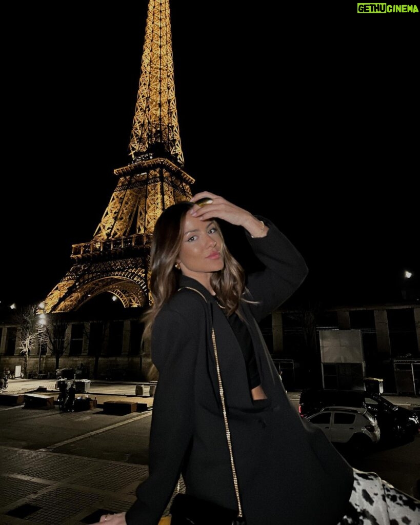Melyssa Pinto Instagram - Paris je t’aime y te querré siempre