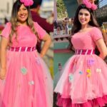 Merna Gamel Instagram - شيمو وإيسو في التحدي ده مش بيهزرو تحدي التقليد #اللعبه_٤_دوري_الأبطال
