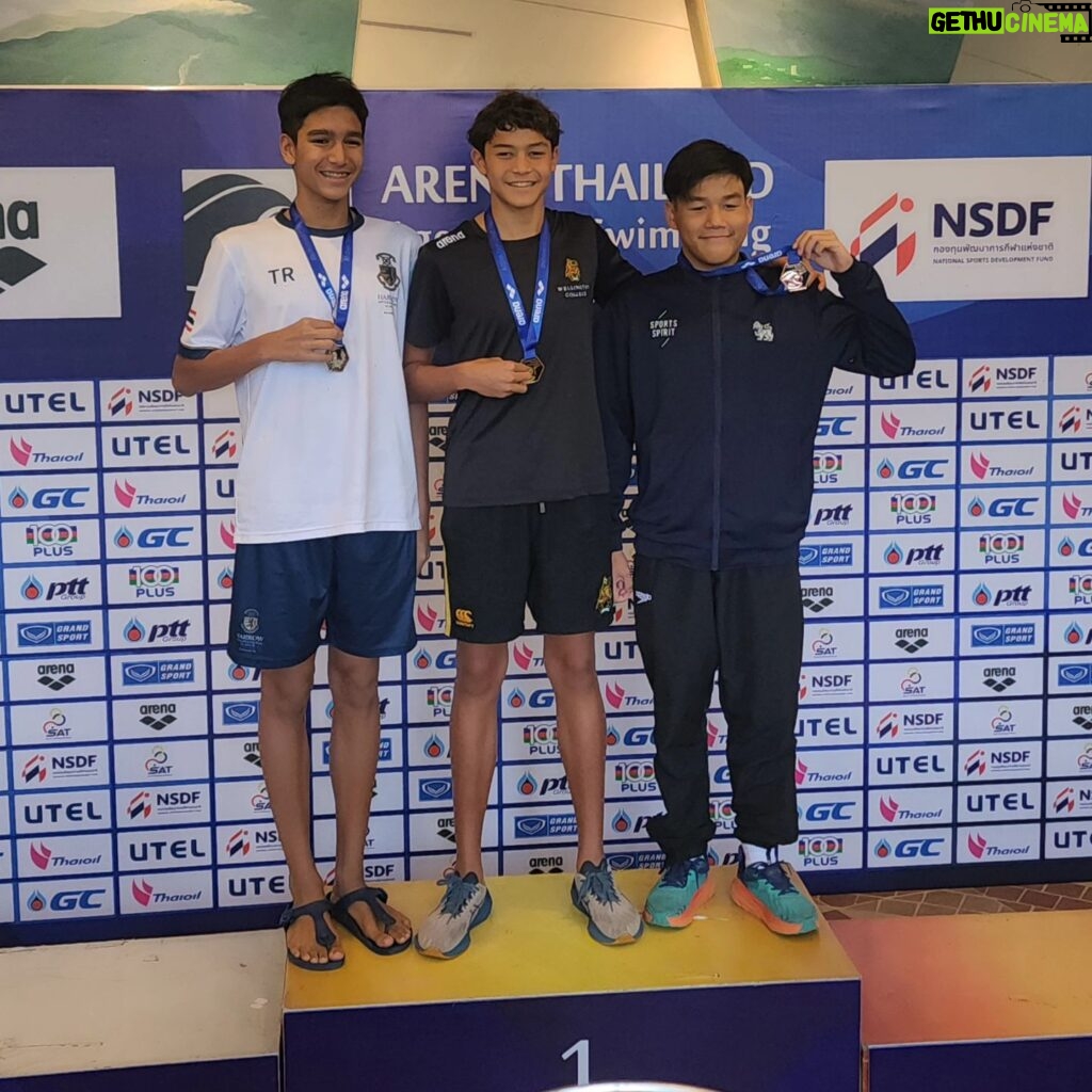 Metinee Kingpayome Instagram - 🏆Congrats to @5kye_s 1st Place Gold Medal Winner in the 400 Meter IM (14-15 age group) at the Arena Thailand Swimming Championship 2024. Making Skye Kingpayome Sharples #1 in Thailand in his age group! 👏 👏 👏 So proud of you ❤️ ❤️❤️