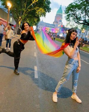 Mica Suárez Instagram - me causó mucho el backstage y lo quise subir… 

❤️🌈🙏🏻