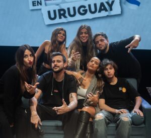 Micaela Vázquez Instagram - GRACIAS 🇺🇾 Que lindo sos, cuanto amor recibimos y que bien la pasamos!!! Alto trip, alto equipo. Los amo ❤️

📸 @nataliabjr @matiphoto__