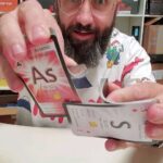 Michael Stevens Instagram – 🃏 here’s why a great self-working card trick from @ashmarlow52 always works!!!

#magic #math #illusion #cardtrick #howto #periodictable #chemistry #boron #selfworking