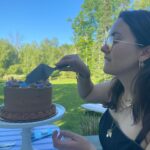 Michelle Gomez Instagram – Ingredients for a perfect day = friends, cake, sunshine and love. #happybirthday @emmas.dilemma