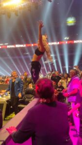 Michelle Leigh Calaway Instagram - From front row to in the ring, @mimicalacool is in the #RoyalRumble! 😳