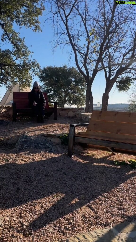 Michelle Madrigal Instagram - Highly recommend taking a solo trip girlies! 👌🏽🫶🏽 @theretreatonthehill is located only an hour away from Austin! BIRD’s Nest ⬇️ 400 Square Foot Deck with multiple levels. Hammocks, swings, sky tent a lookout perch, and a hanging bed are among many places to relax!✨