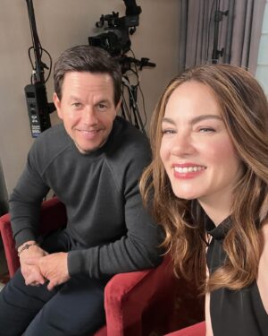 Michelle Monaghan Instagram - Happiness is this!! 🫶 Get ready cuz this is premiere week of #TheFamilyPlan streaming only on @applefilms THIS FRIDAY!! ‼️‼️‼️ This film is one of my personal FAVORITES and I can’t wait for you to enjoy this gem with your families this holiday season!! 🤩Get ready for me to flood your feed with ALLLLLL #TheFamilyPlan content!!!! Here we gooo…. 🤩🤩🤩🤩 Dec 15!!!! @markwahlberg