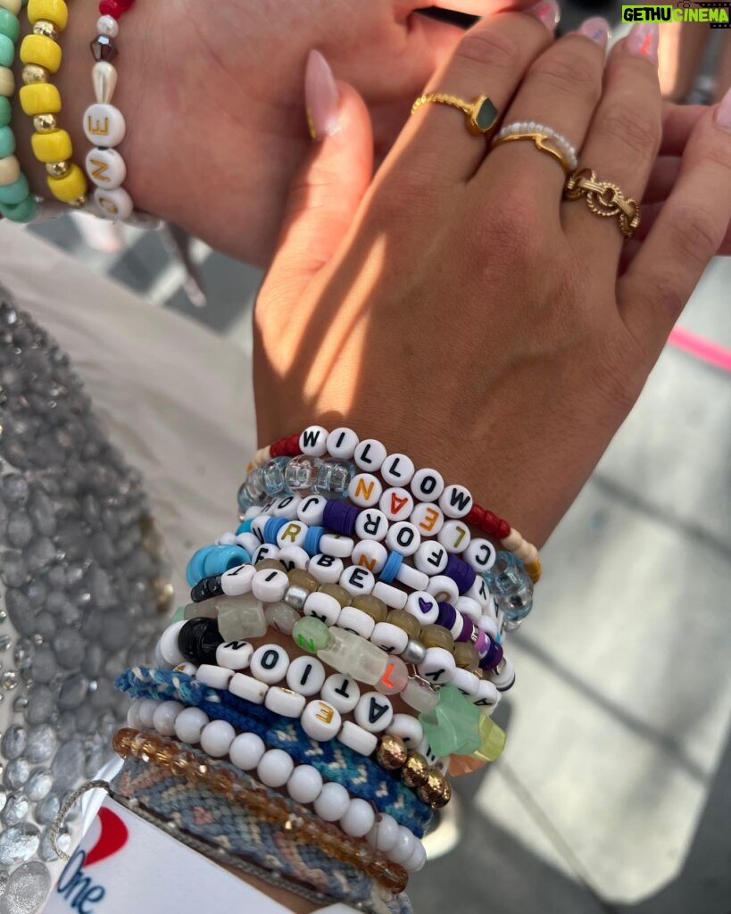Michelle Monaghan Instagram - Been swirling in a Lavender Haze all day!!! 💜 The #ErasTour is as EPIC as I could’ve ever imagined but honestly, it was the "concert prep" @taylorswift inspired in us that I’ll treasure forever - making bracelets, bedazzling clothes, jamming in the car, outfit changes, lyric learning (me!) and the sheer JOY this show’s anticipation has given us all summer long. 🪩@TaylorSwift, thank you!!! We are in awe of your talent, your endurance and your beautiful vibes - a bonding journey shared with my daughter Willow we’ll cherish EVERMORE! 🥹#swifties #mothersanddaughters