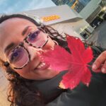 Michelle Rodríguez Instagram - 🎶 Abrí los ojos como luna llena y me agarré la cabeza…🎶 La comedia me está abriendo las puertas al mundo, que afortunada soy de poder romper fronteras haciendo reír, de encontrarme con hermanos de otras naciones haciendo lo que más amamos, TODA MI ADMIRACIÓN Ahora el @latincomedyfest.ca nos llevó a #toronto gracias a toda la comunidad latina que vino a reír, gracias @josemamusik @juan_cajiao y todos los que hacen el festival. Gracias siempre @rubenzepeda @central.talent un agasajo compartir Y ya de paso nos fuimos al Niagara en bicicleta 😅 @anacompean_ que hermoso reencuentro no solo físico, te mo millones, gracias por las palabras y los abrazos del alma. @manunisima estamos lejos de casa, estamos bien y aprendiendo mucho, estoy orgullosa de ti aunque camines en calcetines 3 cuadras 😂