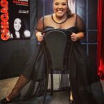 Michelle Rodríguez Instagram - 🎶 a quien el mundo aclamará? Tendrá que ser…🎶 #chicagothemusical #chicago cumple 27 años. Esta obra ha estado presente en momentos clave de mi vida dejándome siempre un gran aprendizaje, me ha enseñado que los sueños se hacen realidad, me a confrontado con mis miedos, me ha hecho soñar en grande y me ha traído cada vez más valentía, cuando pensaba “yo sola nunca podré” descubrí que “solo me tengo a mi” que a veces “todo mundo es raspa” aunque siempre “un poco de bondad en todos hay” que “lo que importa es el amor” que “si eres chica buena mami lo es también” “y de mi triunfo quien dudó” de todas maneras aquí andamos!! Gracias por tanta magia Chicago! Siempre tuya Michi hart