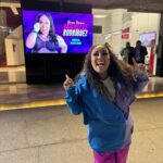 Michelle Rodríguez Instagram - 🎶 Y maullaré por ti 🎶 Ando muy feliz!! El jueves pasado 22 de febrero estrené mi nuevo show de standup comedy BUENA PERSONA en el @lunariomx estuve rodeada de gente a la que amo mucho GRACIAS a todos los que estuvieron ahí, por jugar conmigo, por hacer ese Sold out y por permitirme SER a través de la música y la comedia!! GRACIAS INFINITAS @rubenzepeda y @central.talent gracias por hacer locuras conmigo y por la confianza Mi @manunisima y @carocamppos que nunca nunca sueltan mi mano Y a mi familia por estar siempre desde la primera fila ♥️ @romeoyjulian por el outfit @glamaramamakeup por el look Que dicha!! Espero pronto puedan verlo llévenme a darle la vuelta al mundo! ♥️✨