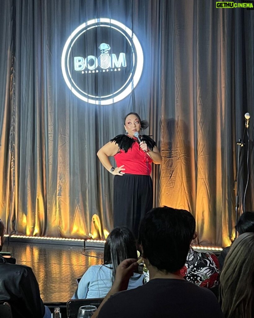 Michelle Rodríguez Instagram - 🎶 Sí, sí, sí Este amor es tan profundo Que tú eres mi consentida Y que lo sepa todo el mundo🎶 GRAN GRAN NOCHE en #bogota con mi show de #standup BUENA PERSONA Una chulada @nanasanabria_ @lacataconbotas @sandrahuertascomedia GRACIAS!!! @boomstandupco @fabricadecomedia Siempre GRACIAS al súper team @central.talent @maru.ohi @rubenzepeda Siguiente parada #Panamá