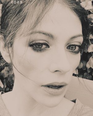 Michelle Trachtenberg Instagram - Good morning 💋