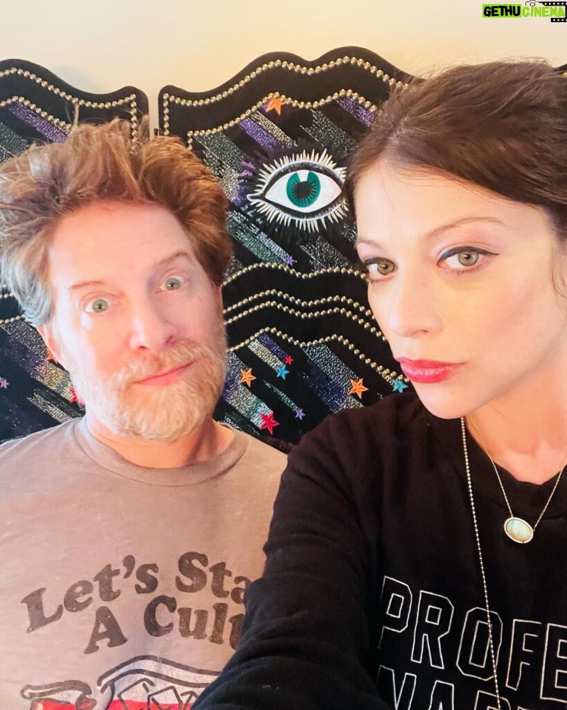 Michelle Trachtenberg Instagram - Eye love me some @sethgreen! #buffy #reunion 🔮🎥💚🧟‍♀️