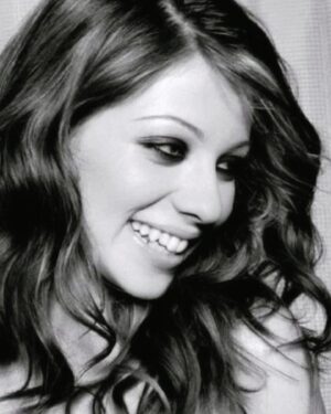 Michelle Trachtenberg Instagram - One of my most favorite photo shoots! #throwback