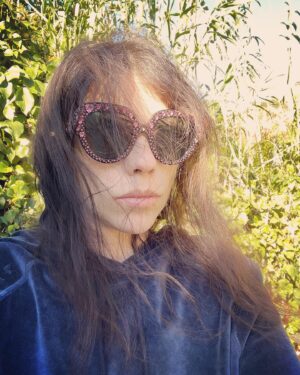 Michelle Trachtenberg Instagram - Baby it’s cold outside! 🩵