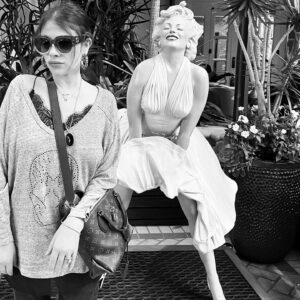 Michelle Trachtenberg Instagram - Mondays with Marilyn ✨ #hollywood