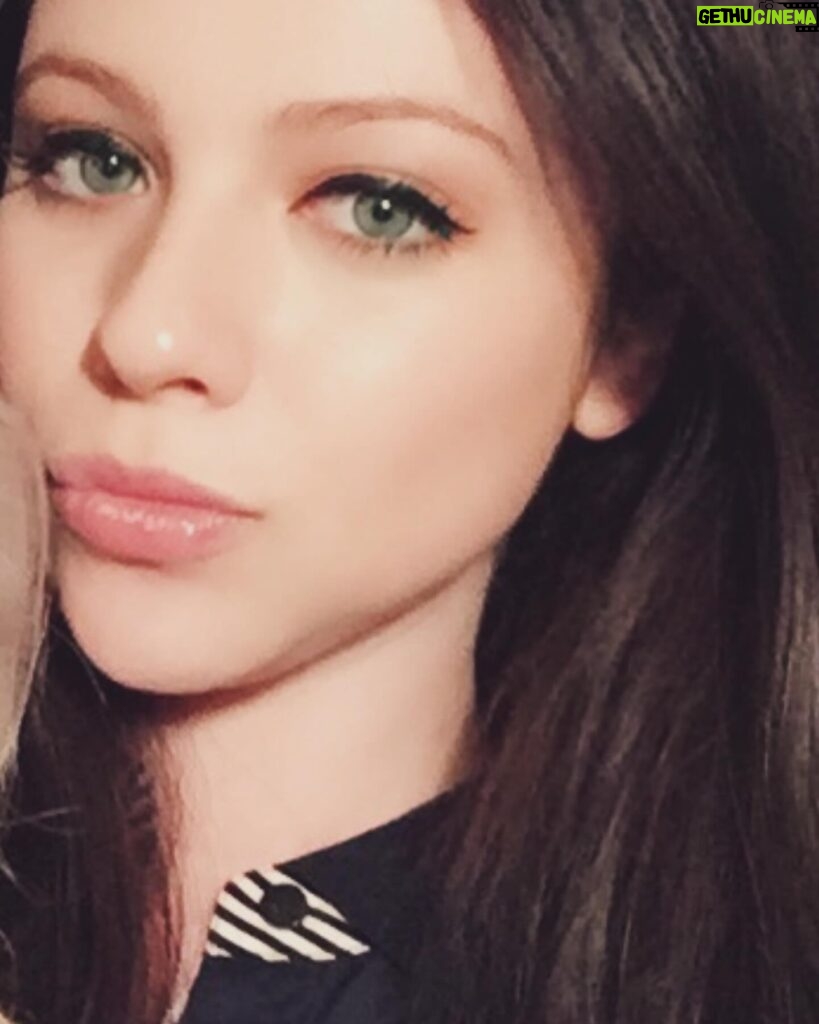 Michelle Trachtenberg Instagram - Eye know 💖