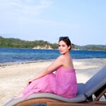 Michelle Vito Instagram - long time no sea 🌊