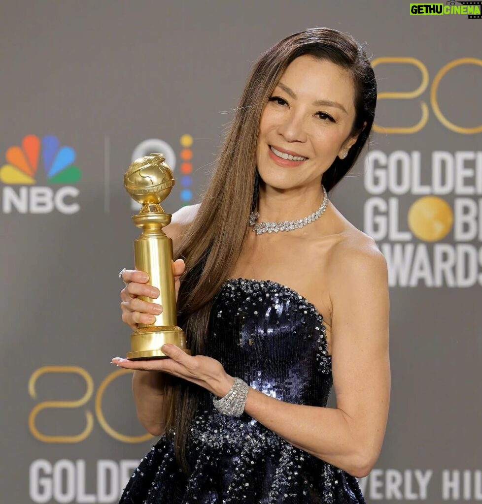 Michelle Yeoh Instagram - It has been a year… can’t wait to go back today ✨ @goldenglobes