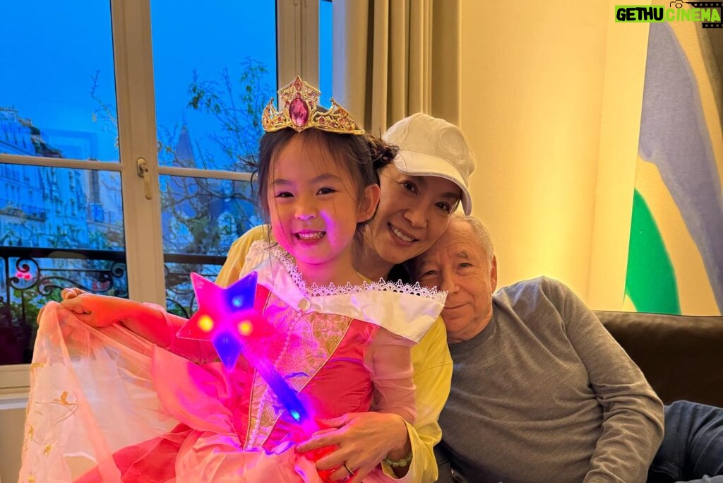 Michelle Yeoh Instagram - Such a fab fun day with my babes & came home with a Princess 😎🙏✨ thkq Mickey 🥰