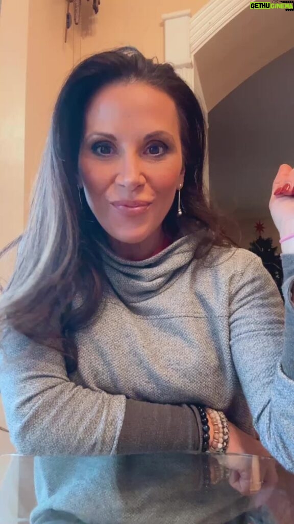 Mickie James Instagram - Just a little Live @eboost unboxing from @gawtv . Have to be honest. Not that great at this unboxing thing. I’ll get better, But their stuff is too amazing not to share! As you may have seen on our last @gawtv episode! #unboxing #liveunboxing #live #gawtv #gawcast