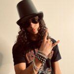 Miguel Mora Instagram - Happy Halloween 🎃 🎸 • • • @slash @gunsnroses