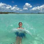 Miguel Mora Instagram - 🏝🏝