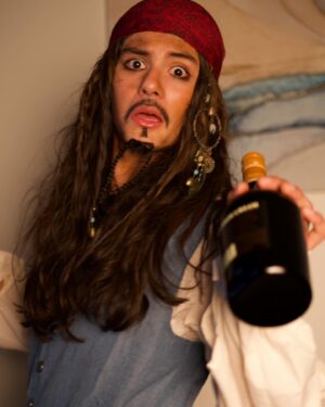 Miguel Mora Instagram - Happy Halloween mate 🍻

#captainjacksparrow #jacksparrow #piratesofthecaribbean #disney #johnnydepp #halloween #halloweencostume #halloween2023 #costume #miguel #miguelmora 

@johnnydepp