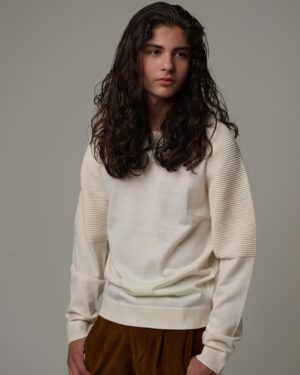 Miguel Mora Instagram - Thank you all who graciously showed me love and support in my journey in 2022!! 

2023 here we go!! 🙏🏼
•
•
•
#miguelmora #2023 #2023goals #phtography #photooftheday #photoshoot #longhair 

@dillards