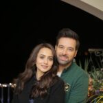 Mikaal Zulfiqar Instagram - One of my favourite people @xarnishkhan good news for #duavez supporters, new drama coming soon #AurTV wearing @kingsclubcoutureofficial